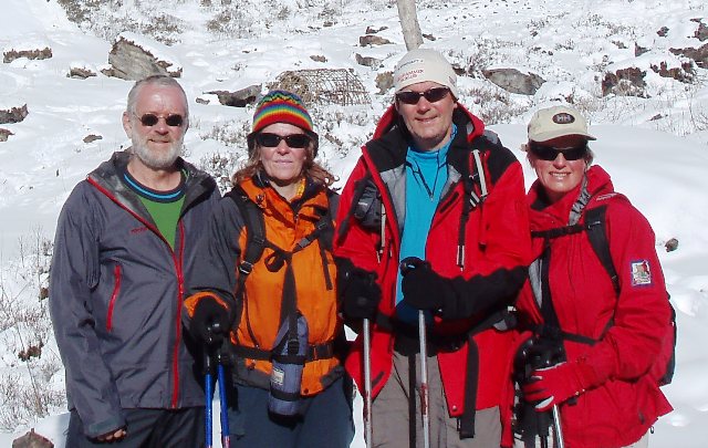 Einar, Line, Arne, Kjersti ved Machhapuchhre Base Camp